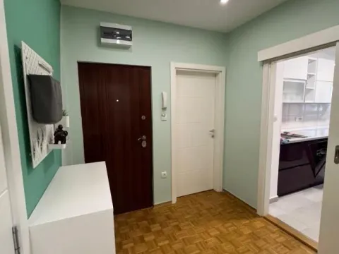 Izdavanje, dvosoban stan, 65m², Liman 4, Novi Sad Sve Podlokacije - image 21