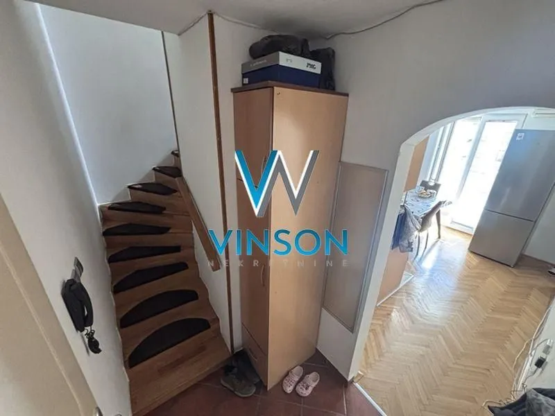 Prodaja, trosoban stan, 48m², Adamovićevo Naselje, Novi Sad Sve Podlokacije