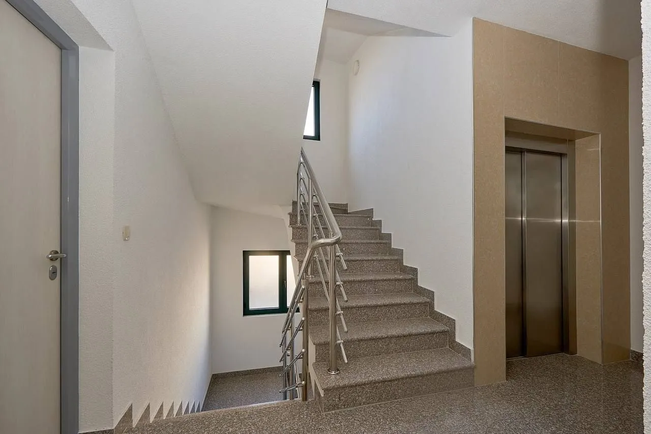 Sale, two bedroom apartment, 63m², Bečići, Budva