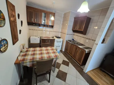 Rent, two bedroom apartment, 60m², Blok 5, Podgorica - image 4