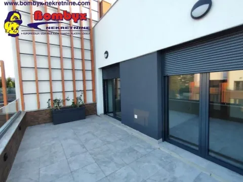 Prodaja, kuća, 181m², Sremska Kamenica, Petrovaradin - image 17