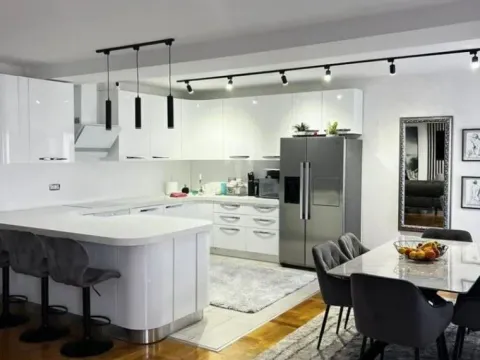 Prodaja, stan, 142m2, Dalmatinska ulica, Podgorica Prodaja, stan, 142m2, Dalmatinska ulica, Podgorica