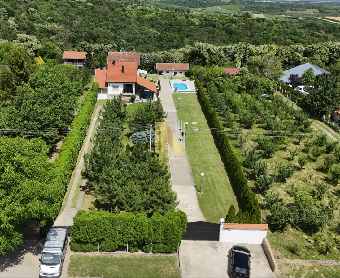 Prodaja, kuća, 249m², Krstašice, Irig
