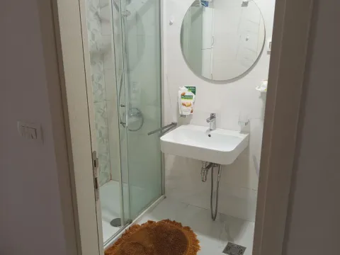 Izdavanje, jednosoban stan, 49m², Central Point, Podgorica - image 14