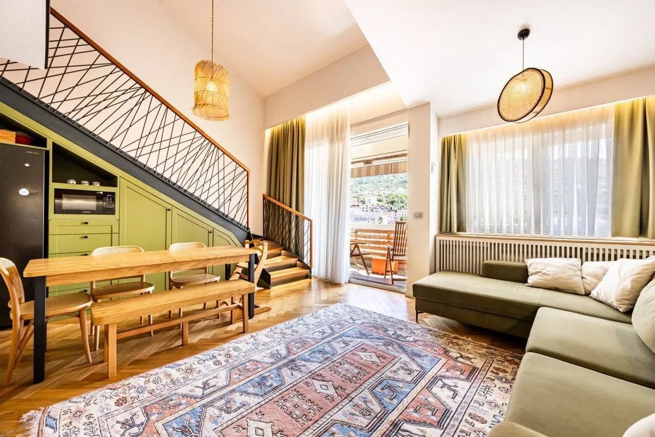 Rent, two bedroom apartment, 72m², Centar, Tivat