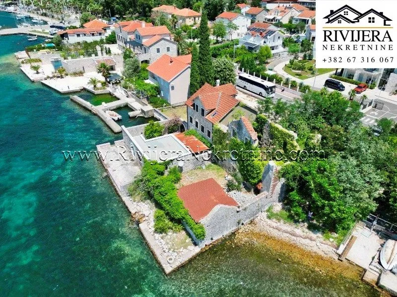 Sale, house, 104m², Risan, Kotor