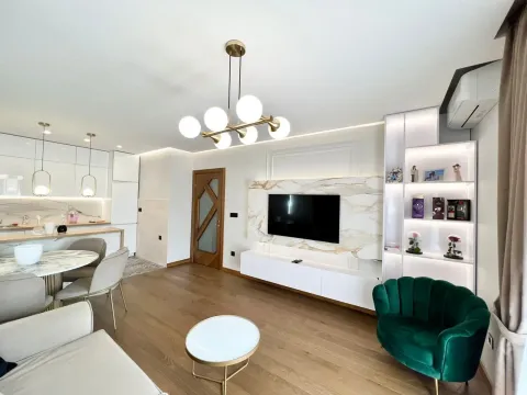 Izdavanje, dvosoban stan, 70m², Ljubović, Podgorica - image 11