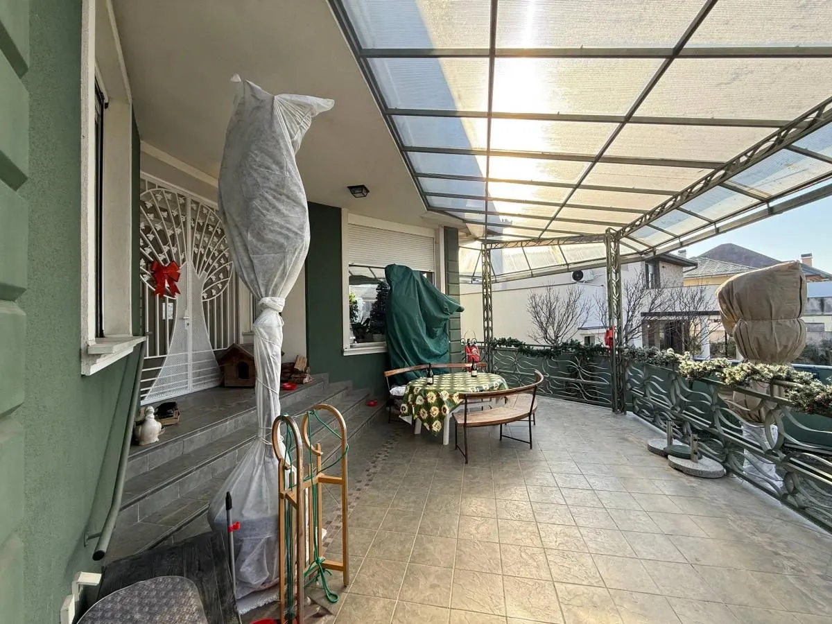 Sale, house, 473m², Veternička rampa, Novi Sad Sve Podlokacije