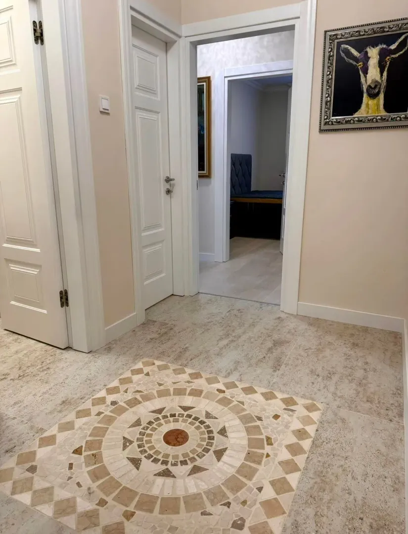 Izdavanje, trosoban stan, 100m², Preko Morače, Podgorica