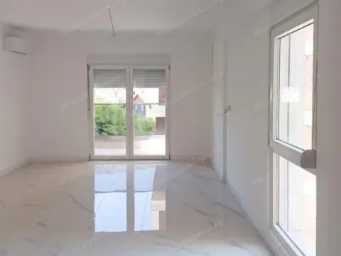 Sale, studio apartment, 36m², Bar, Crna Gora - image 2