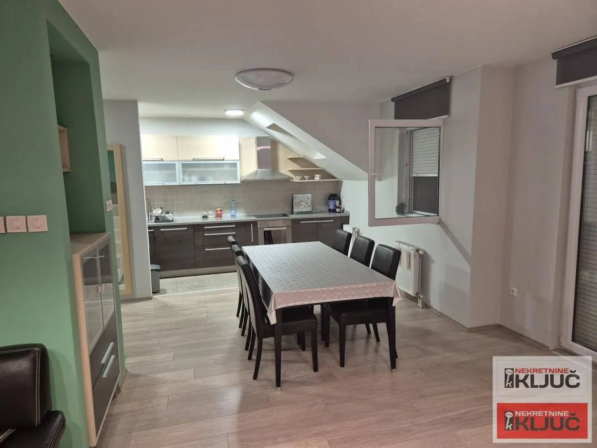 Prodaja, četvorosoban stan, 119m², Nova Detelinara, Novi Sad Sve Podlokacije