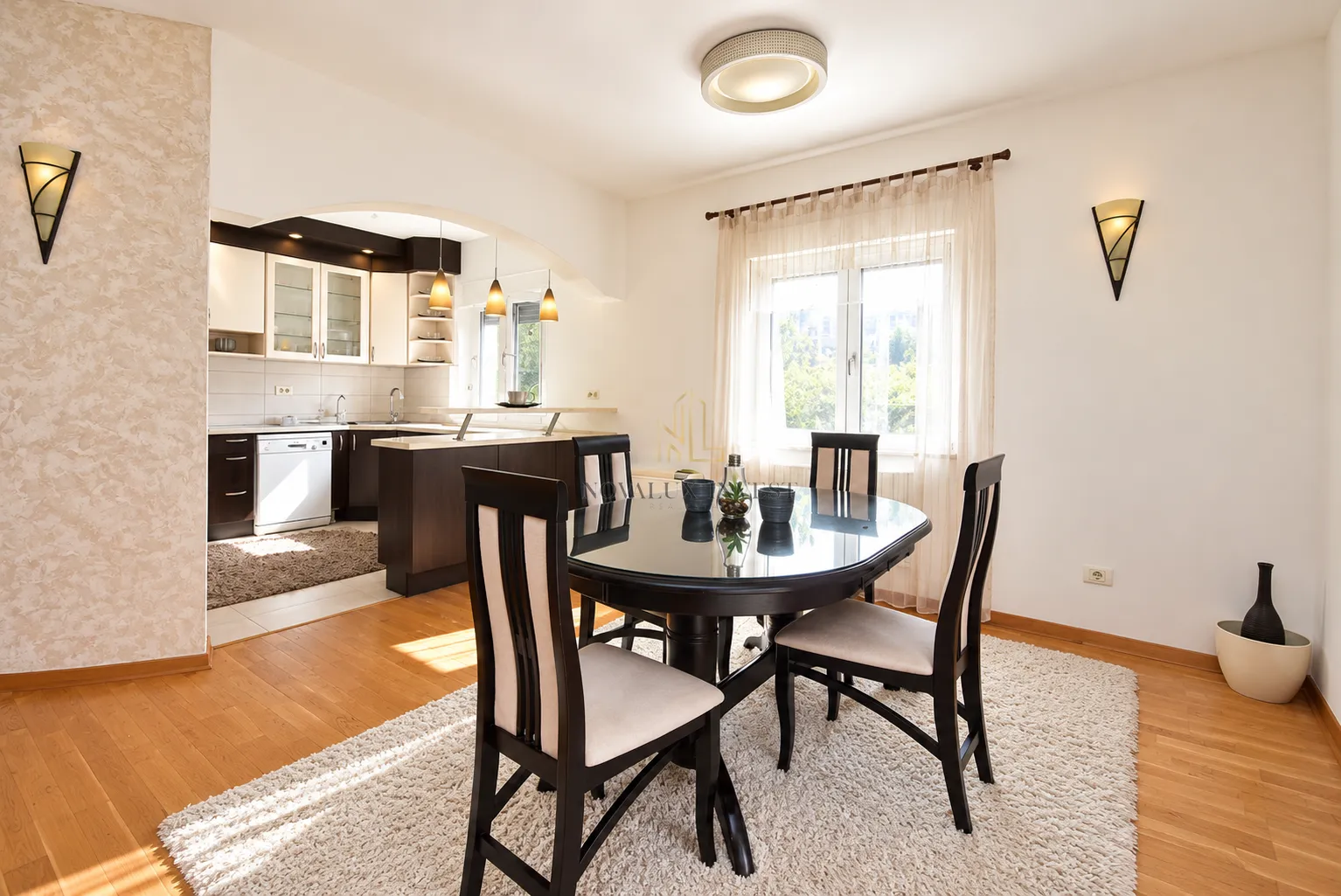 Rent, three bedroom apartment, 120m², City Kvart, Podgorica