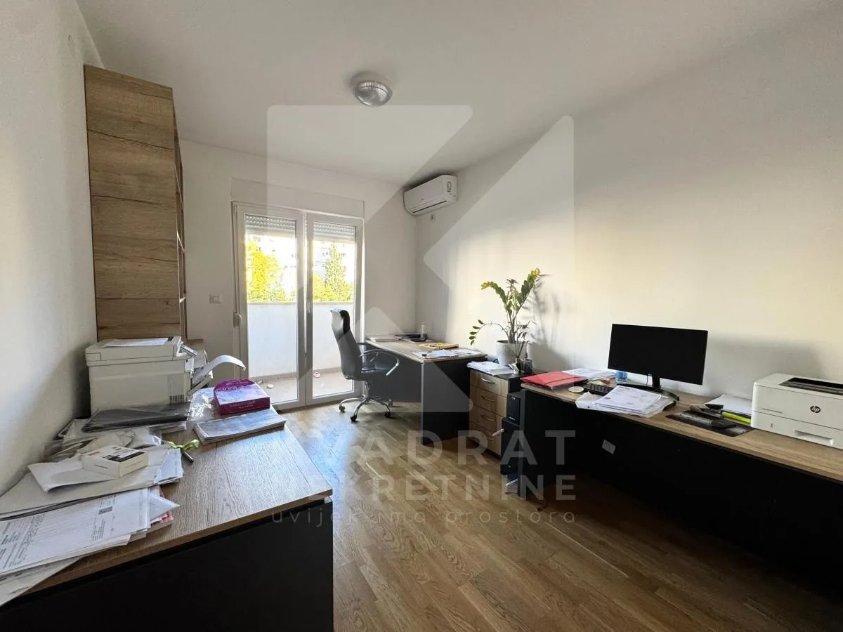 Prodaja, jednosoban stan, 45m², Stari Aerodrom, Podgorica