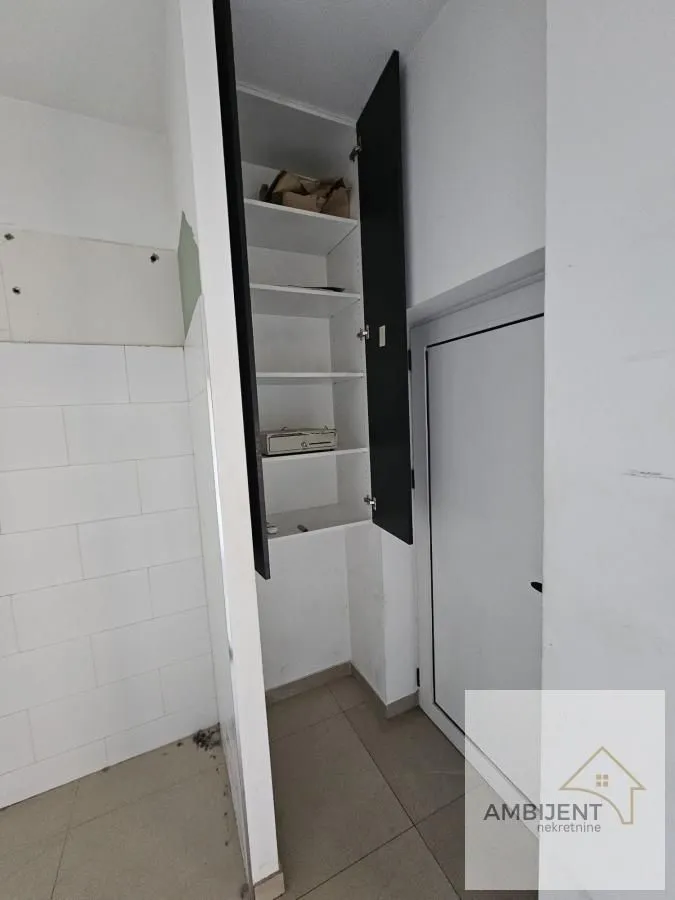 Sale, office space, 37m², Obrenovac, Beograd