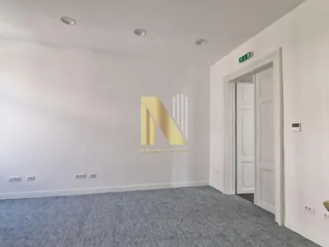 Izdavanje, poslovni prostor, 430m², Centar, Novi Sad - image 7