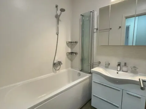 Izdavanje, jednosoban stan, 40m², Pobrežje, Podgorica - image 9