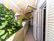 Rent, four bedroom apartment, 150m², Tivat, Crna Gora - image 12