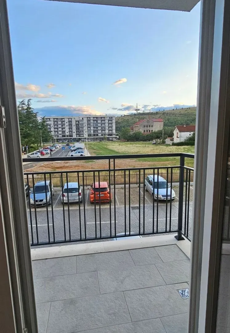 Izdavanje, jednosoban stan, 41m², Zabjelo, Podgorica