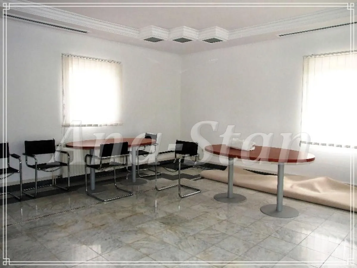 Rent, office space, 250m², Zemun Sve Podlokacije, Beograd