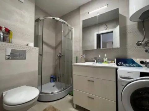 Izdavanje, jednosoban stan, 43m², Centar, Budva - image 8