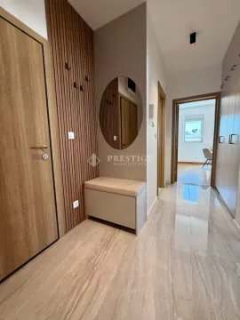 Izdavanje, dvosoban stan, 72m², New City, Podgorica - image 11