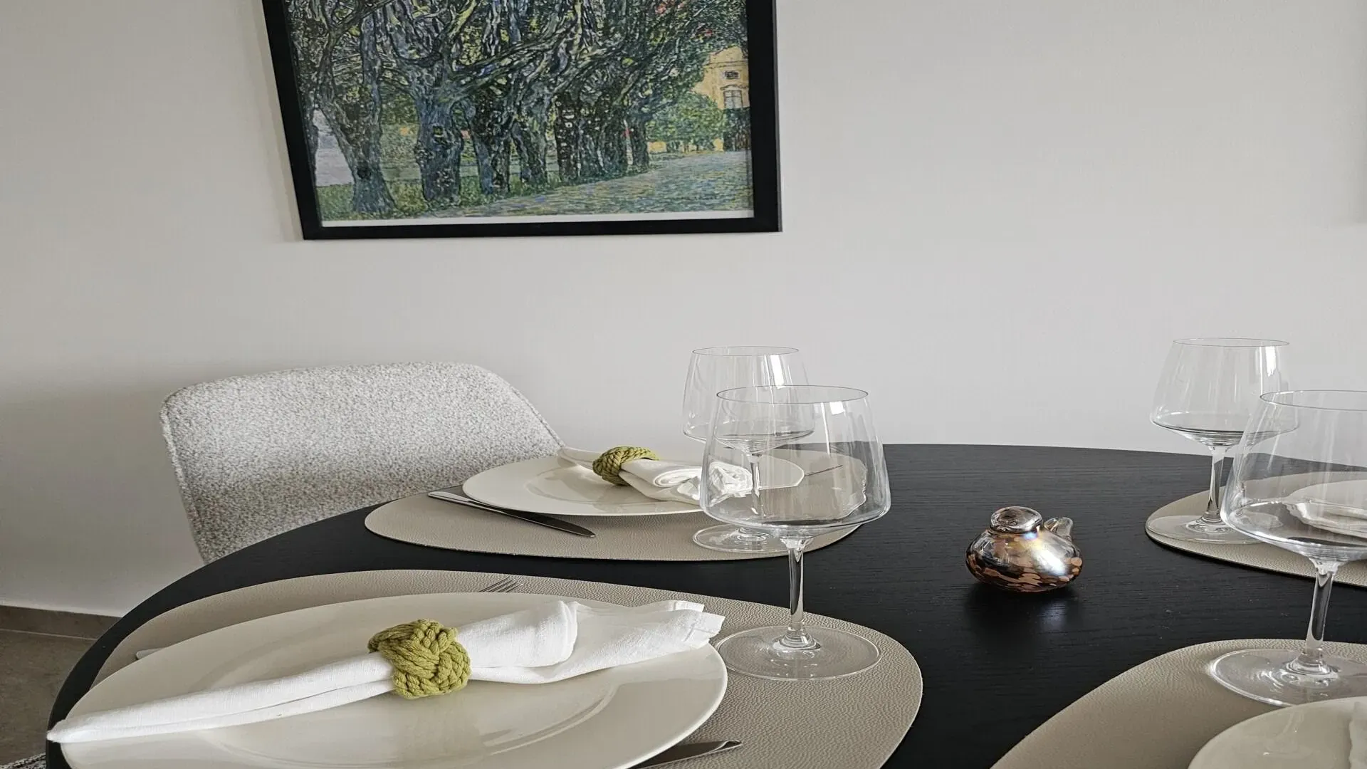 Rent, one bedroom apartment, 46m², Bečići, Budva