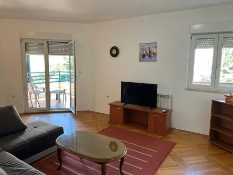 Izdavanje, stan, 57m², Momišići, Podgorica - image 2