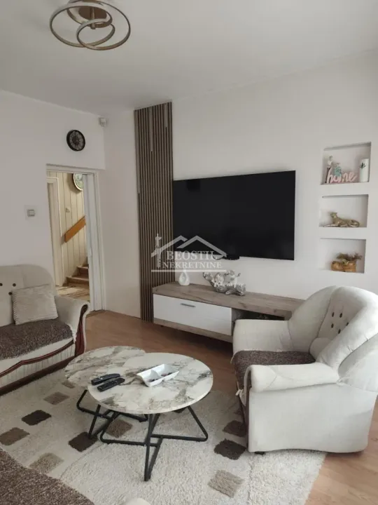 Sale, house, 189m², Centar, Stara Pazova
