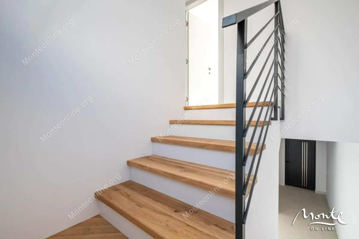 Prodaja, kuća, 130m², Kavač, Kotor