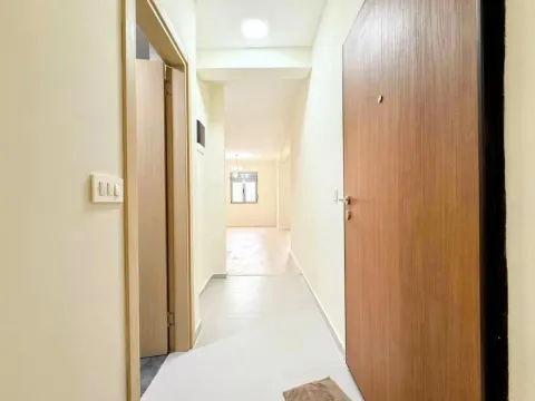 Prodaja, jednosoban stan, 42m², Zabjelo, Podgorica - image 4