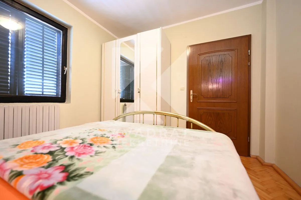 Sale, house, 280m², Masline, Podgorica