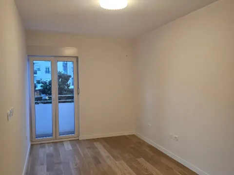 Izdavanje, jednosoban stan, 49m², Central Point, Podgorica - image 5