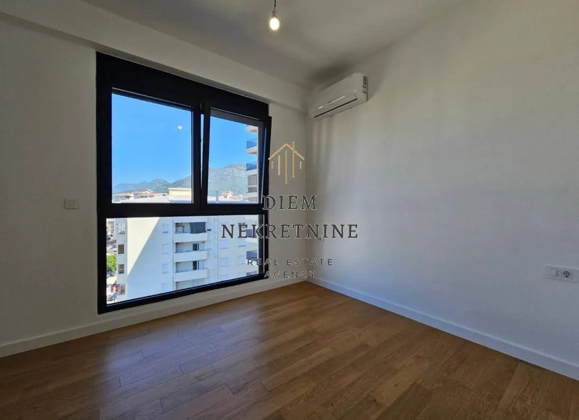 Sale, two bedroom apartment, 80m², Centar, Bar