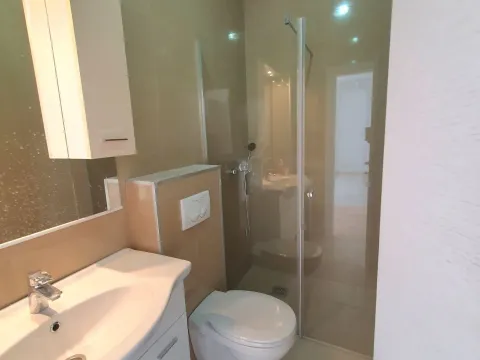 Prodaja, stan, 171m², Budva, Crna Gora - image 9