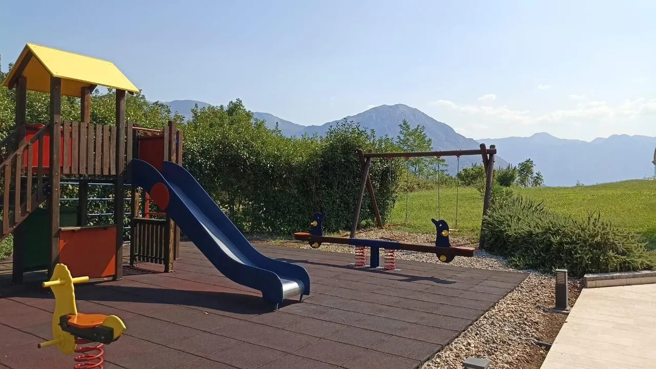 Prodaja, jednosoban stan, 58m², Morinj, Kotor