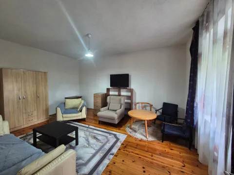 Rent, house, 90m², Tološi, Podgorica - image 2