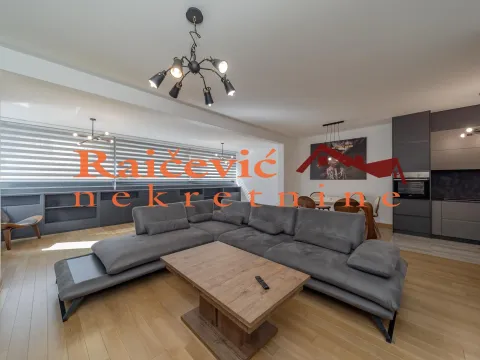 Stan in Voždovac Sve Podlokacije