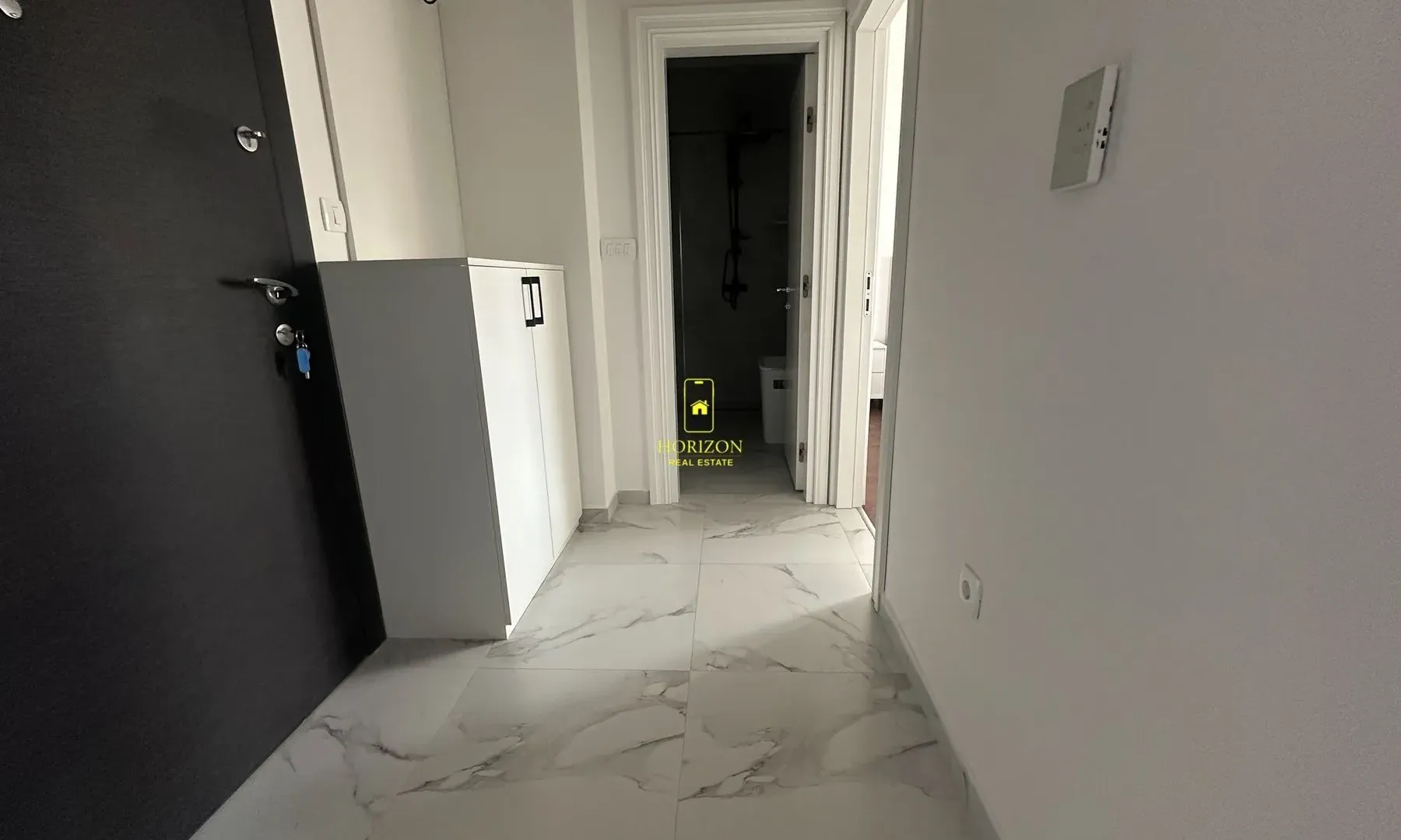 Izdavanje, jednosoban stan, 40m², 1 maj, Podgorica