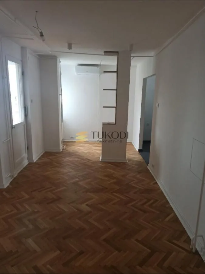 Izdavanje, dvosoban stan, 55m², Liman 4, Novi Sad Sve Podlokacije