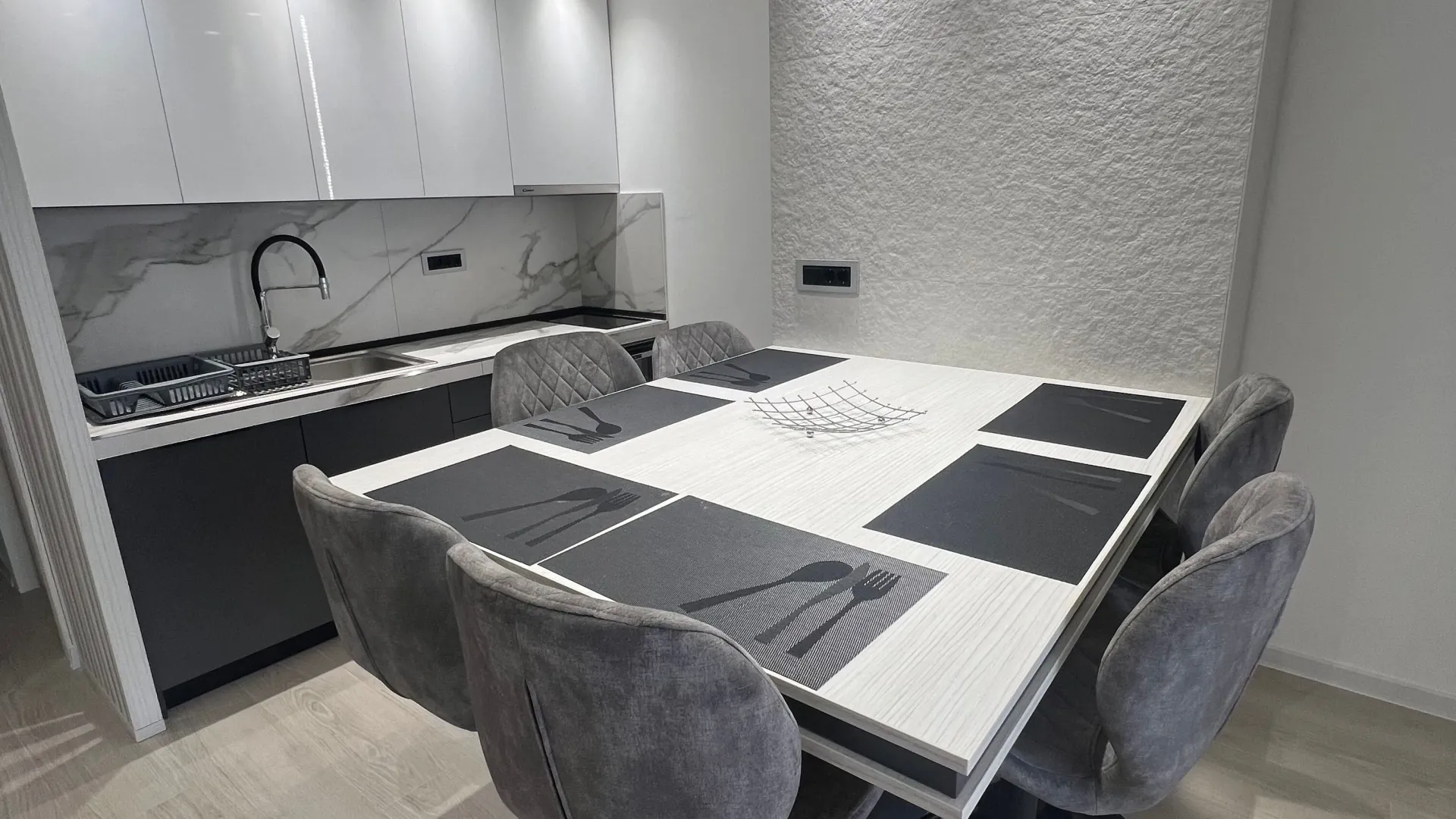 Prodaja, dvosoban stan, 46m², Centar, Bar