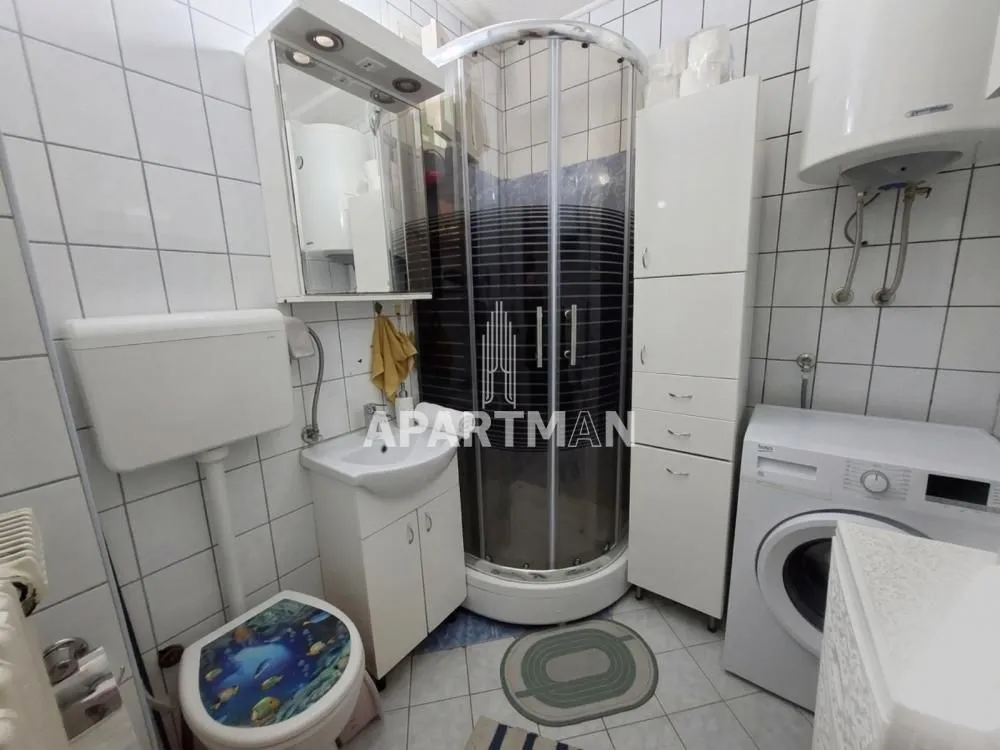 Prodaja, dvosoban stan, 62m², Zemun Sve Podlokacije, Beograd