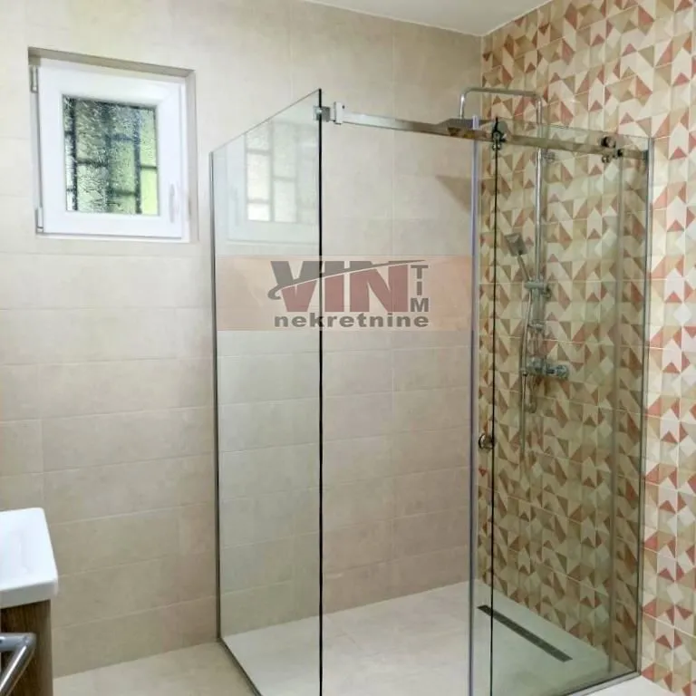 Sale, three bedroom apartment, 69m², Kalenić Pijaca, Vračar Sve Podlokacije