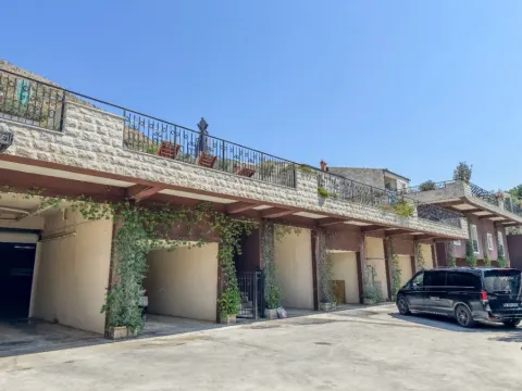 Prodaja, garsonjera, 49m², Reževići, Budva - image 10