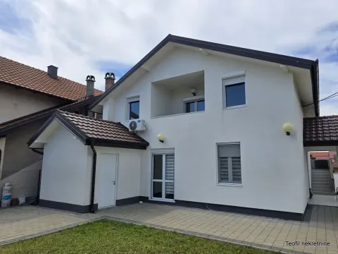 Sale, house, 200m², Ledine, Beograd