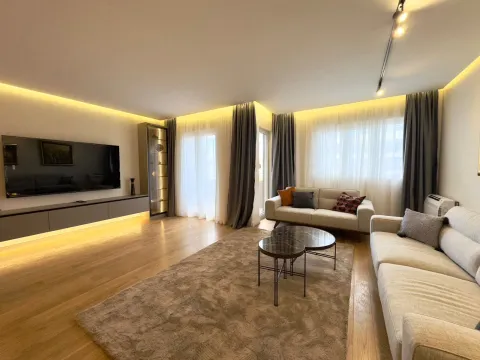 Izdavanje, dvosoban stan, 108m², Central Point, Podgorica - image 4