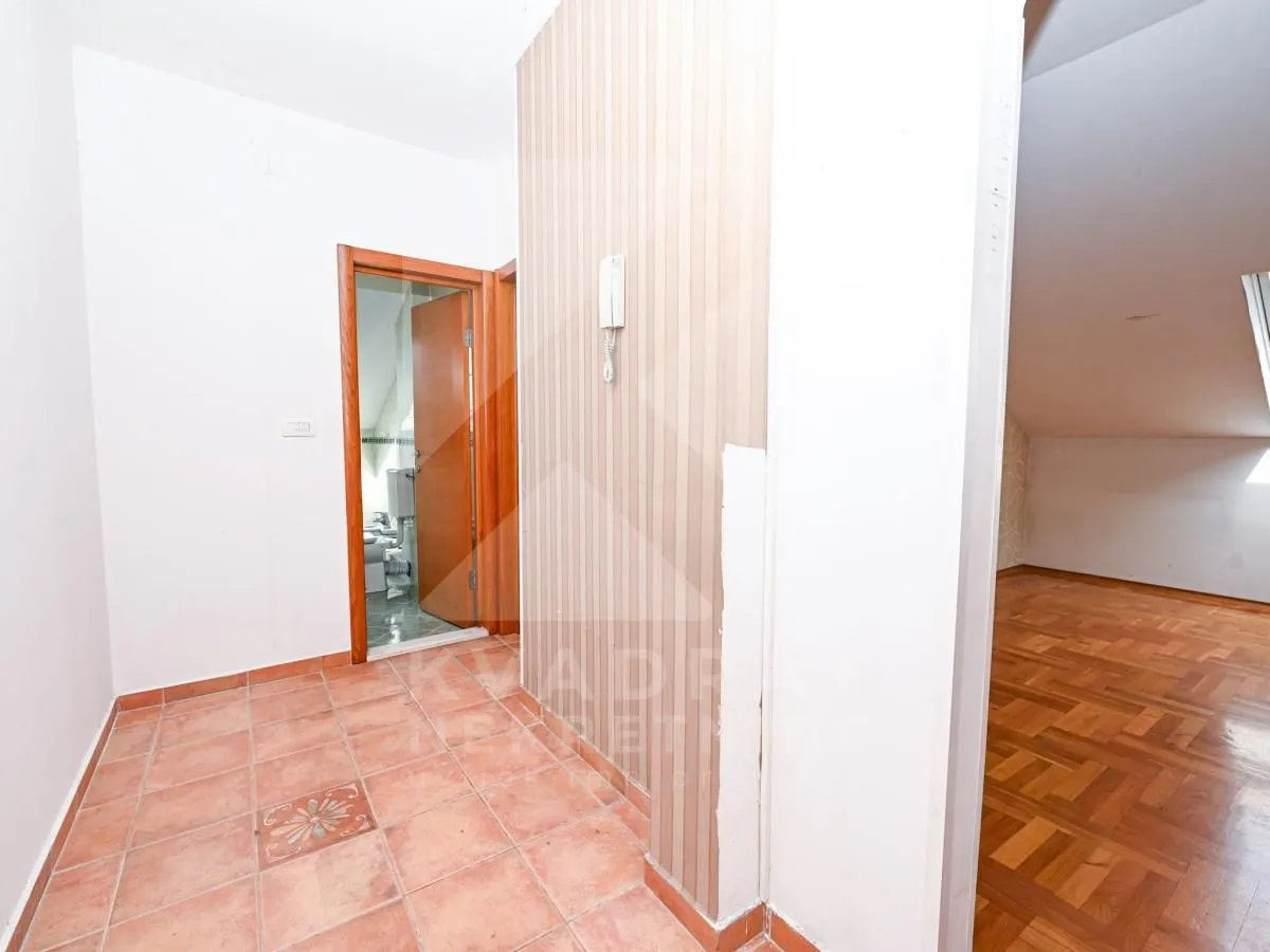 Prodaja, jednosoban stan, 43m², Stari Aerodrom, Podgorica