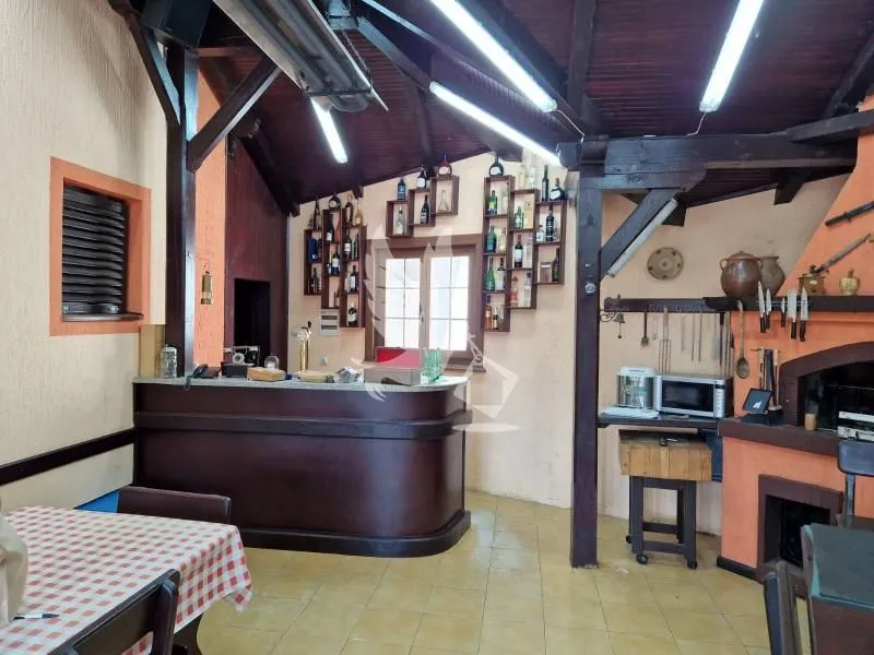 Prodaja, kuća, 716m², Velika Krsna, Mladenovac