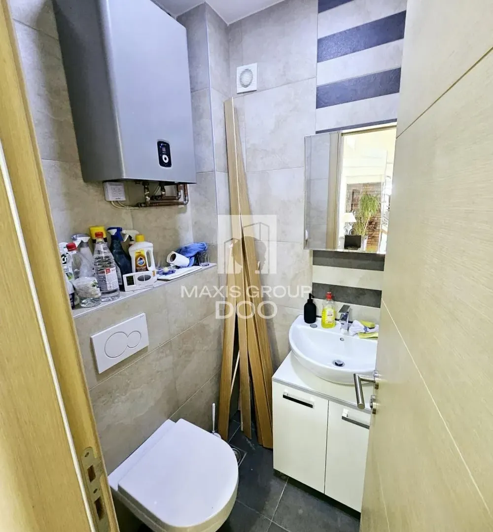 Izdavanje, trosoban stan, 127m², Čukarica, Beograd