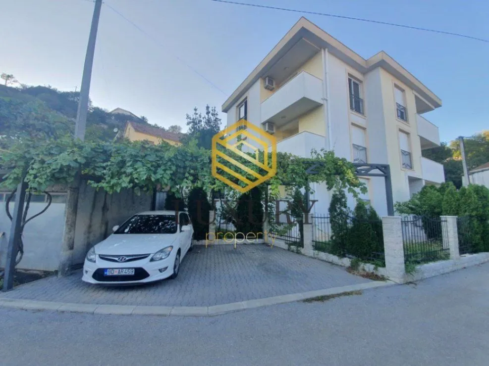 Rent, one bedroom apartment, 35m², Momišići, Podgorica