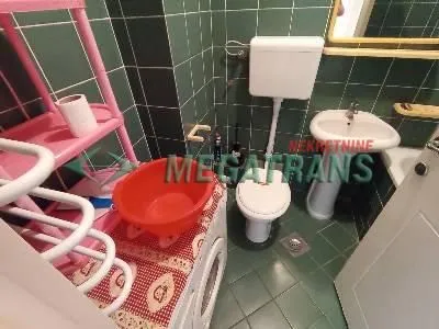 Izdavanje, dvosoban stan, 55m², Grbavica, Novi Sad Sve Podlokacije